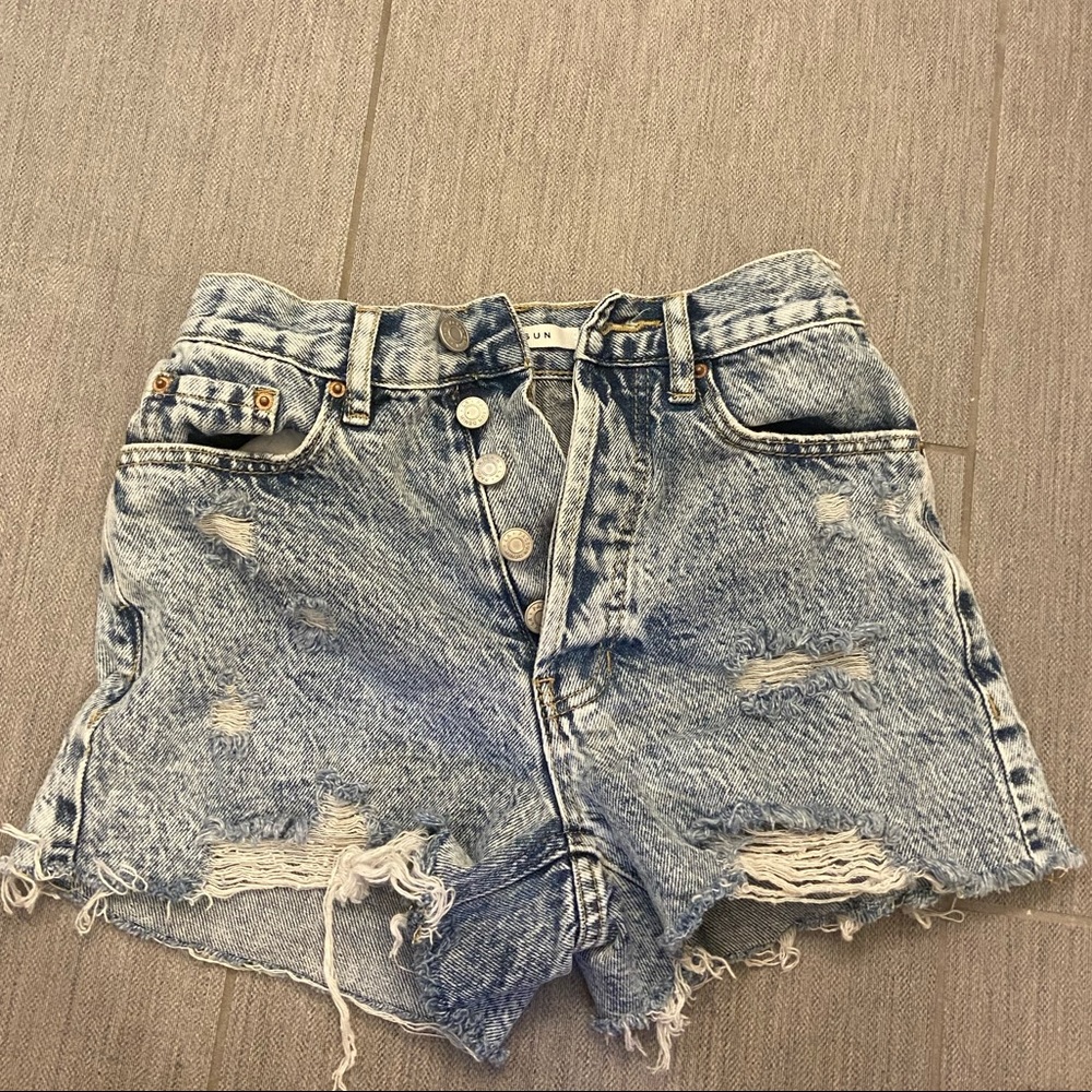Pacsun Ultra High Rise Vintage Short size 22